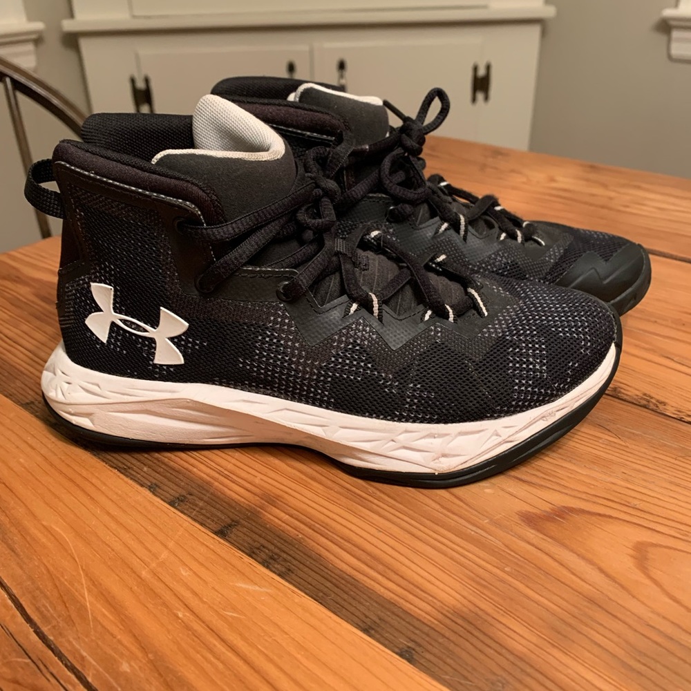 Boys Under Armour Basketball Sneakers
